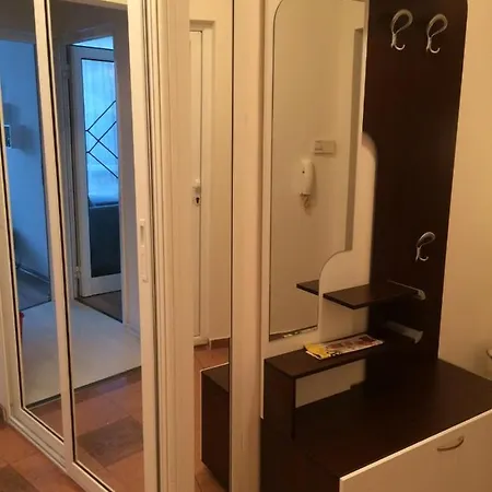 мони Apartamento Burgas
