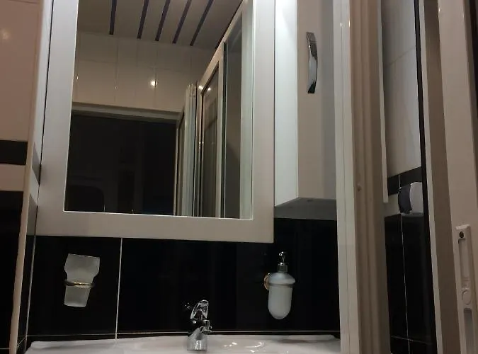 Апартамент мони